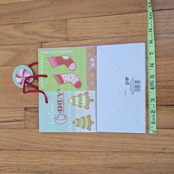 Set of 3 Christmas Gift Bags Snowman & Christmas Candy Holiday Gift Bags - Picture 7 of 9